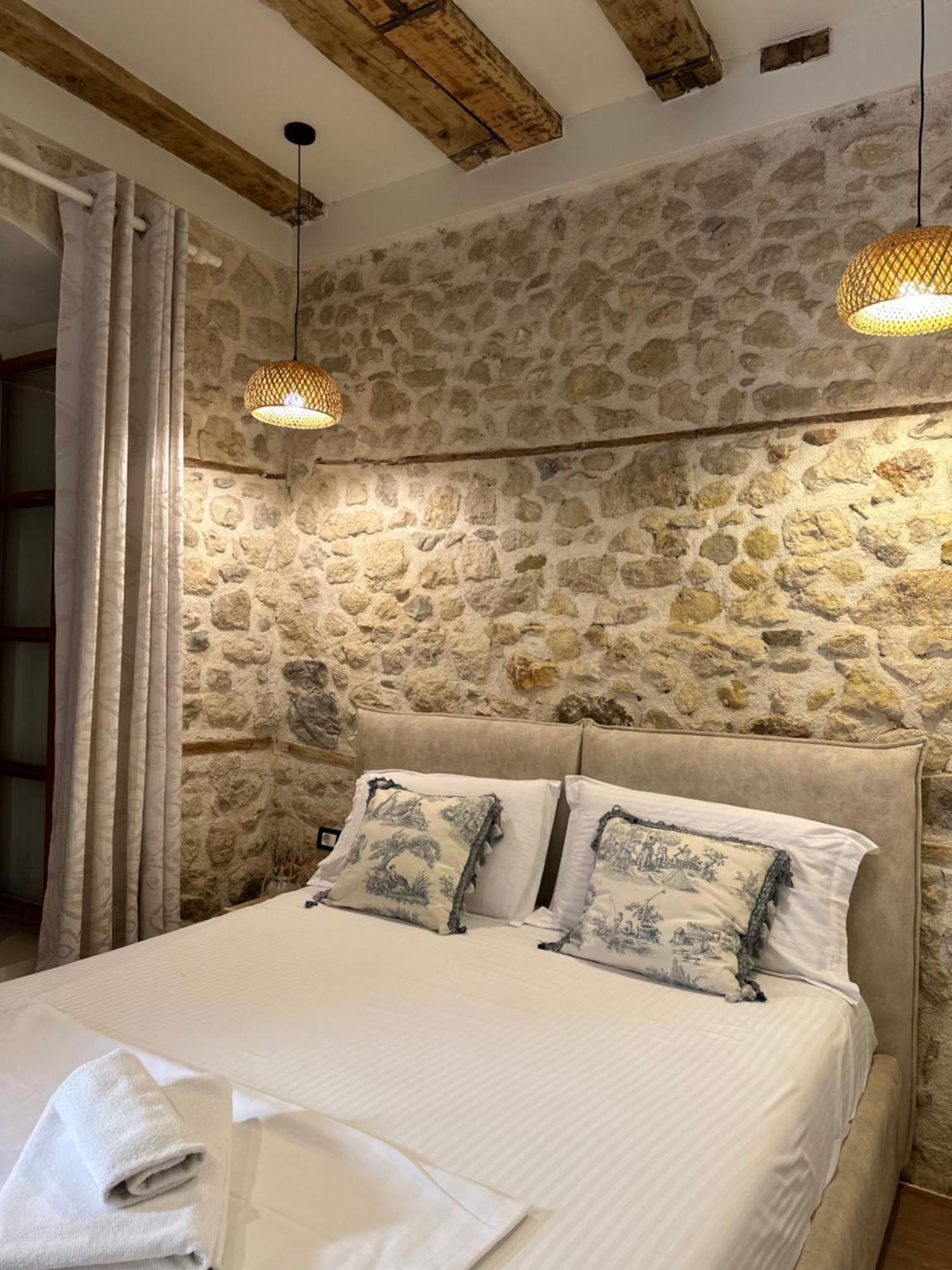 Bohemian Boutique Suites Влёра Экстерьер фото